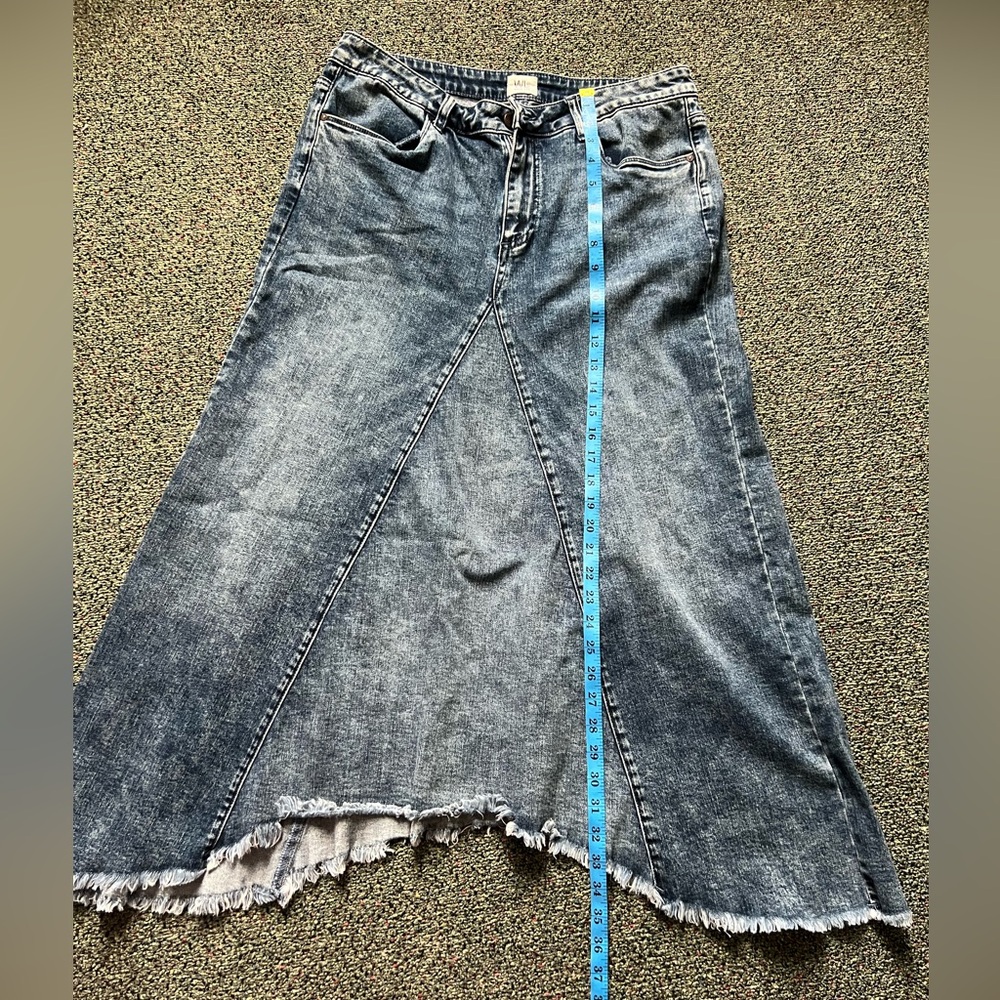 WASH LAB Cotton Medium-Dark Wash Asymmetrical Frayed Hem Denim Modest Skirt Sz L - Picture 9 of 15